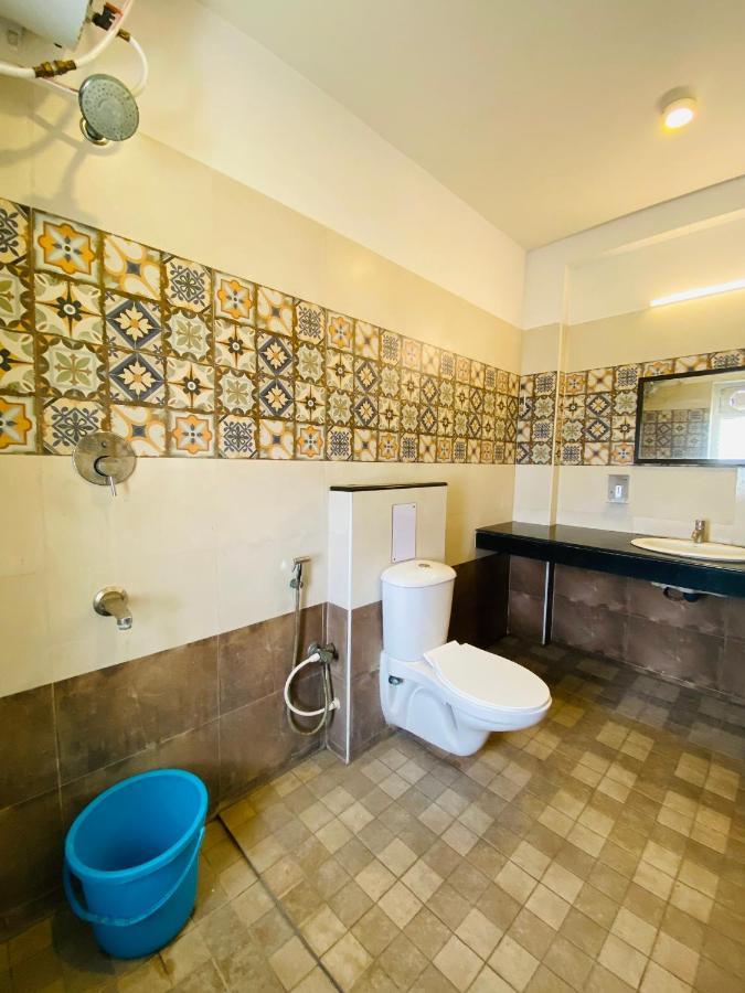Tulips Residency - Airport Otel Pilamedu Dış mekan fotoğraf